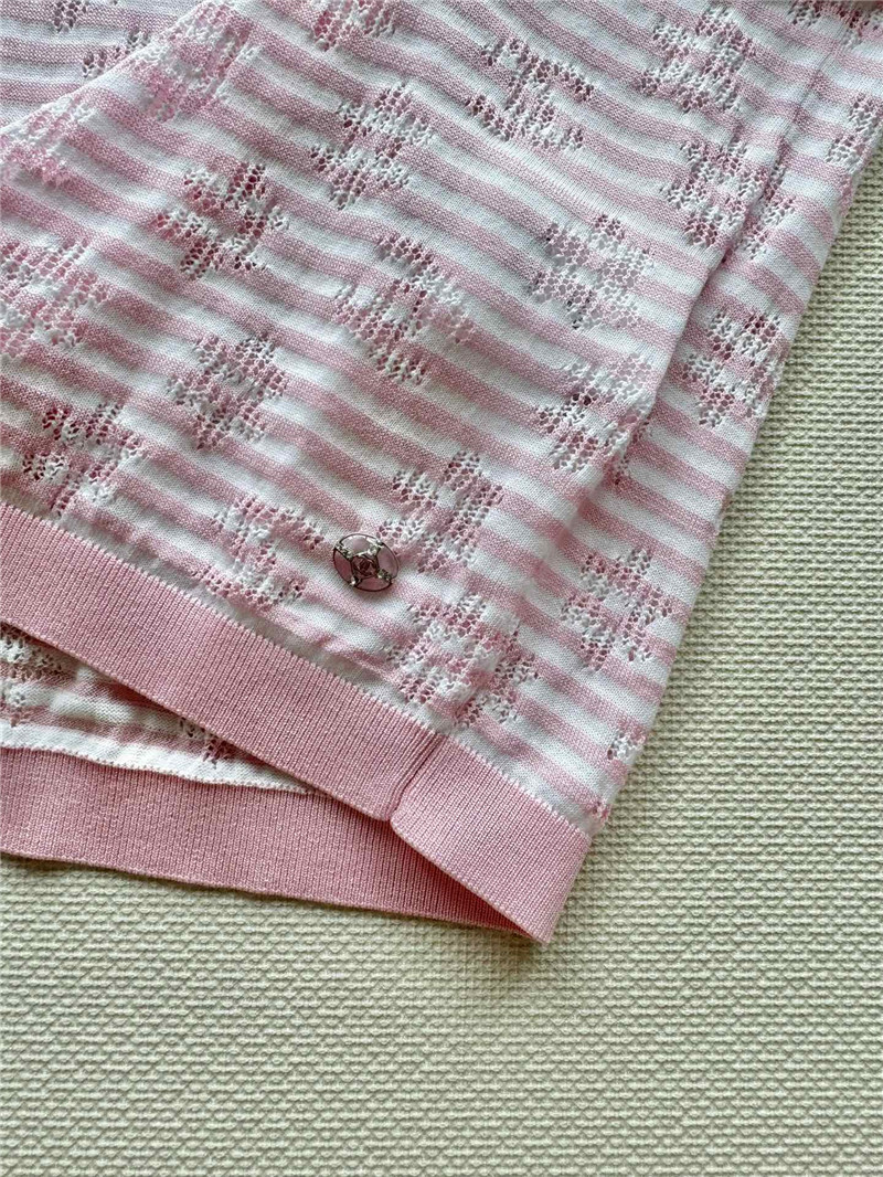 Ch**el pink top