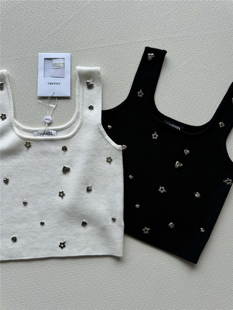 Ch**el new short vest