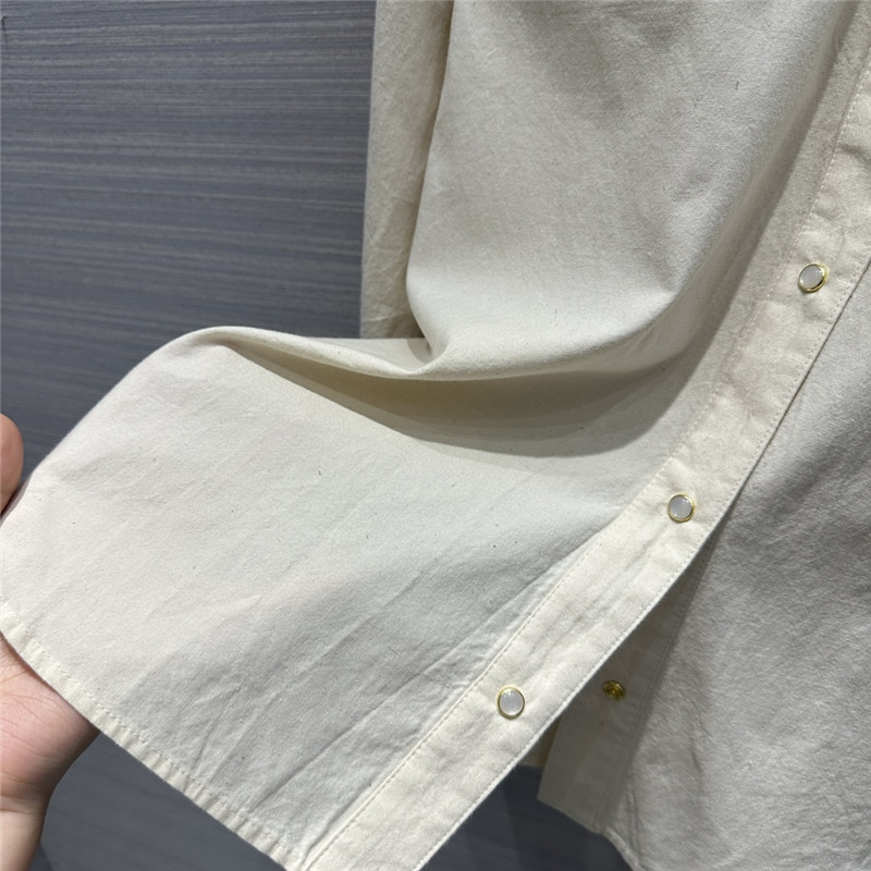 L0r0 P1ana right shoulder shirt