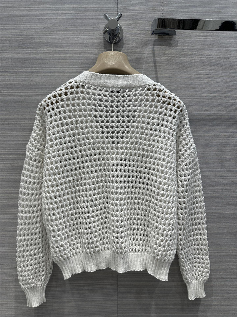 BC V-neck top