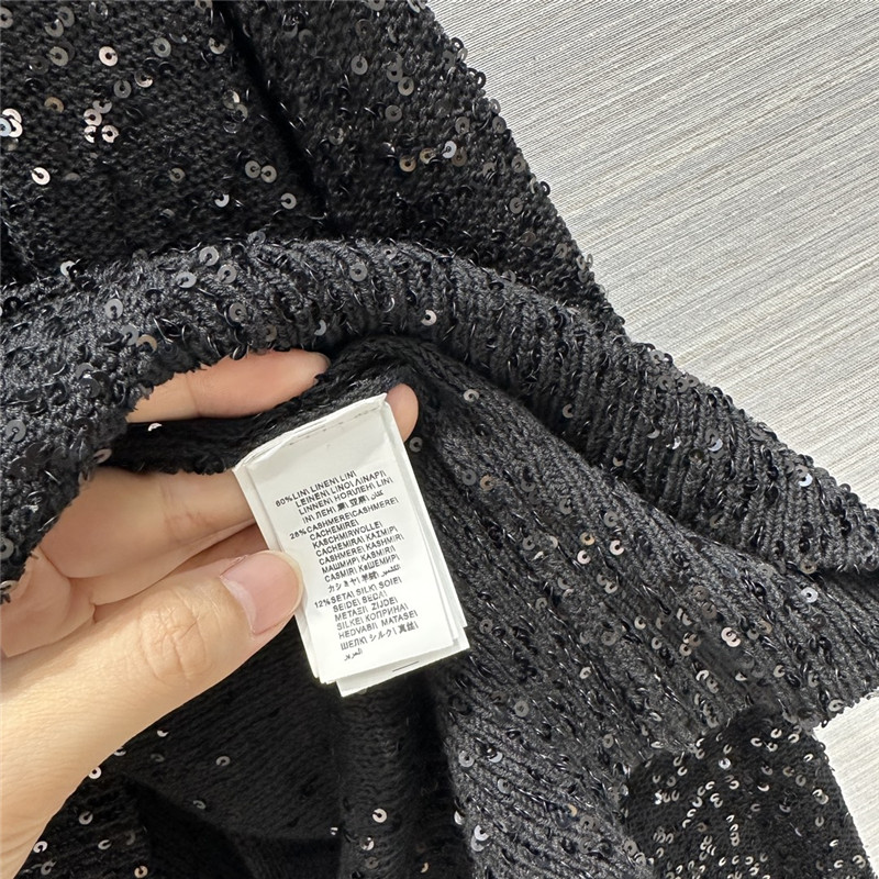 BC cashmere silk yarn V-neck knitted top