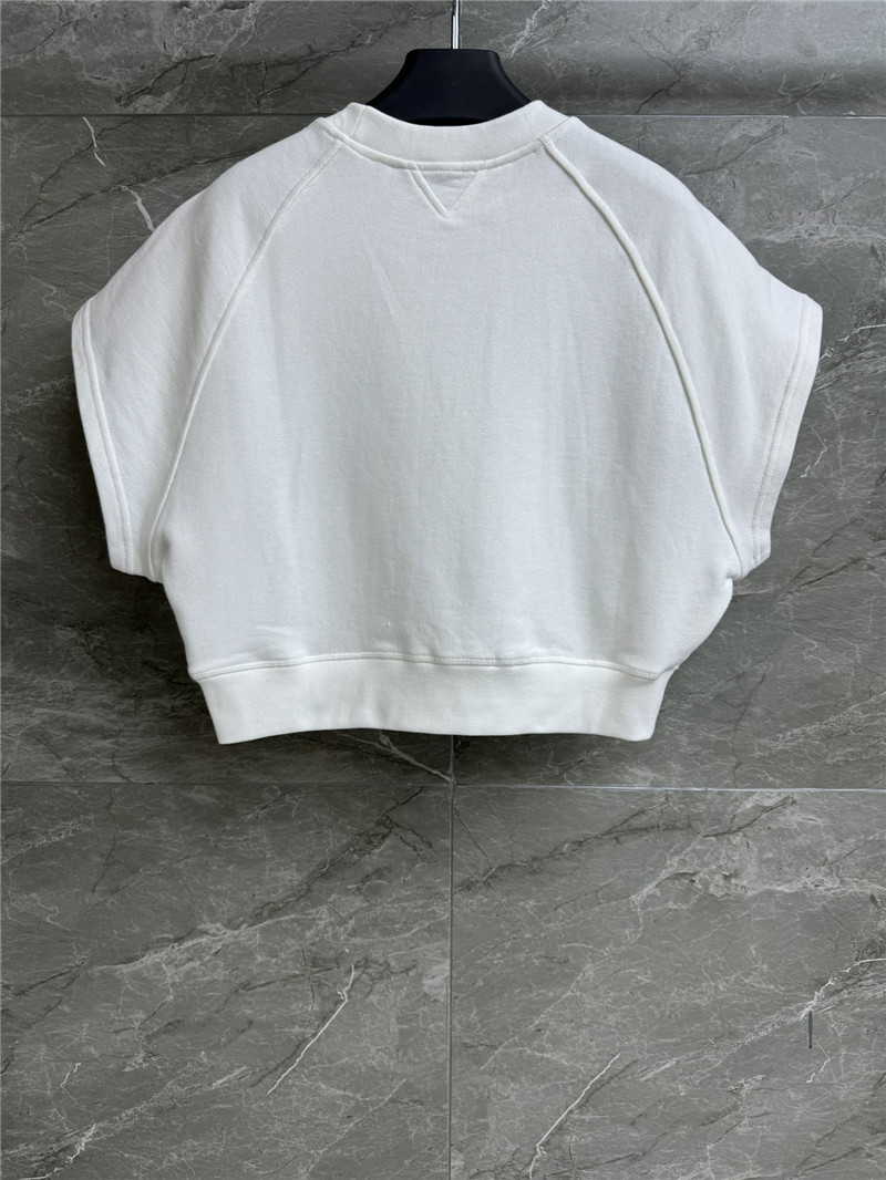 Pra*a white sports suit