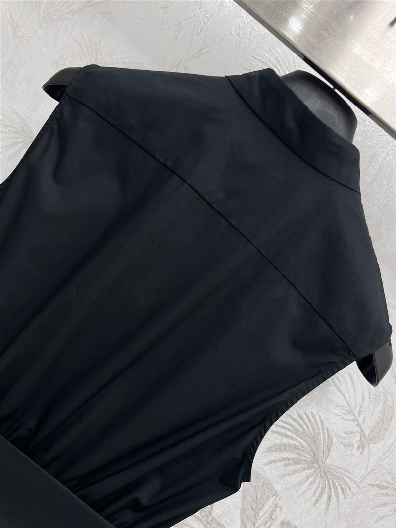 D10r pearl button sleeveless dress