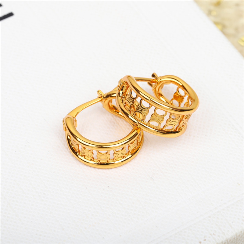 Ce1i*e small ring arc de triomphe earrings