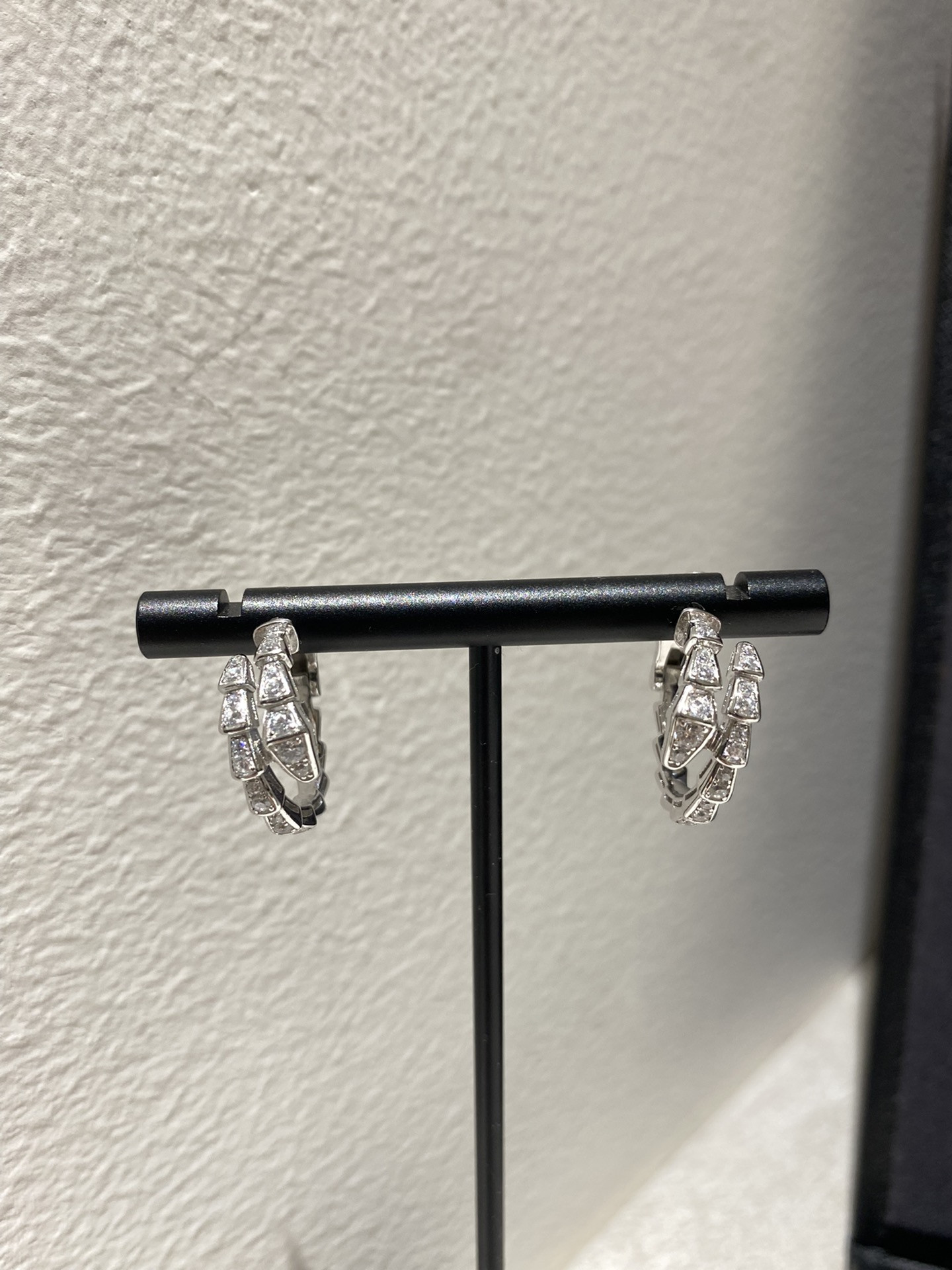 b0tt*ga Ven*ta new earrings