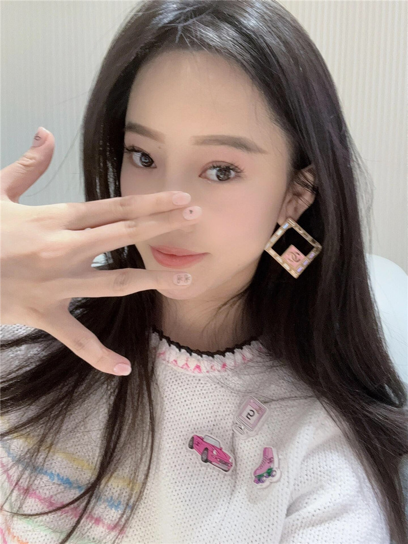 Ch**el pink square earrings