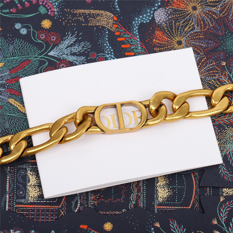D10r letter bracelet