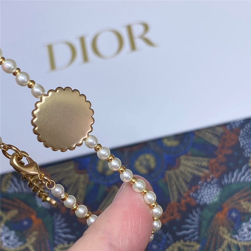 D10r glass beads pearl bracelet