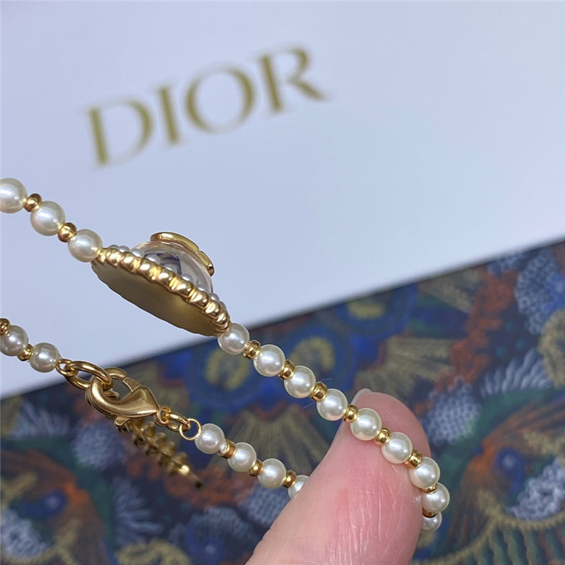 D10r glass beads pearl bracelet