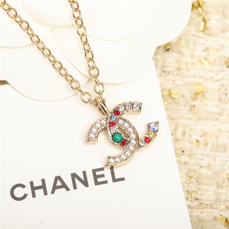 ch**el colorful D1am0nd double c necklace