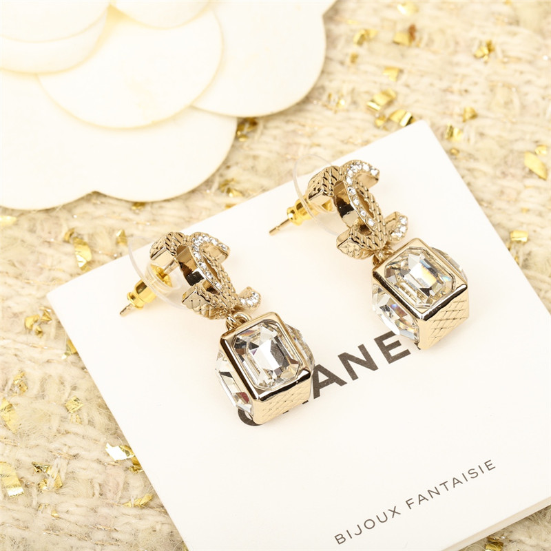 ch**el D1am0nd double c earrings