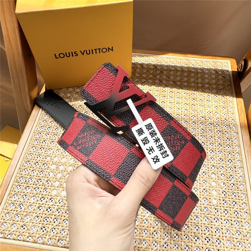 l0vis Vvtt0n lv plaid canvas with pebbled bottom belt