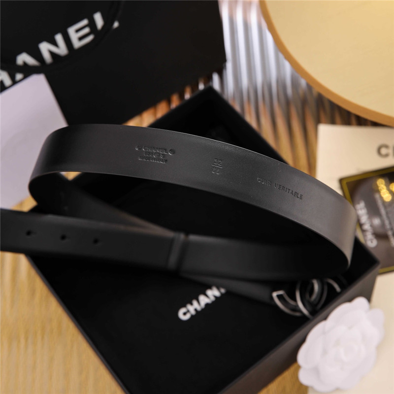 Ch**el calfskin belt