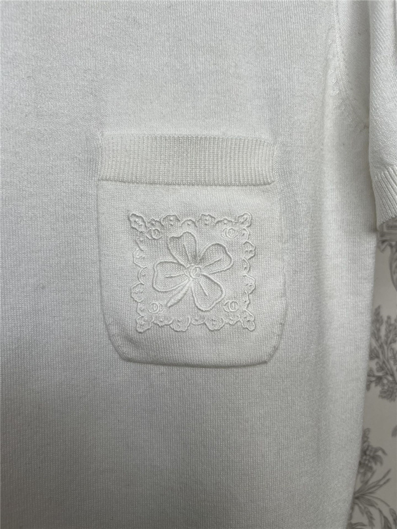 L0ew* pocket embroidered knit t-shirt white