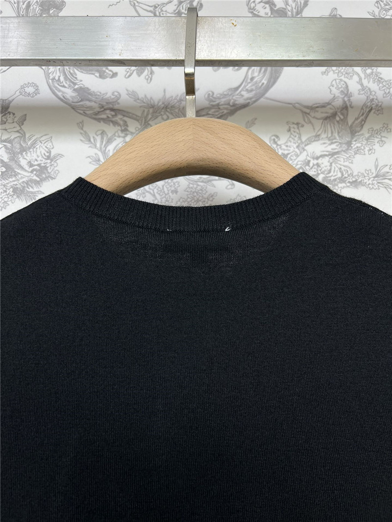 L0ew* pocket embroidered knit t-shirt black