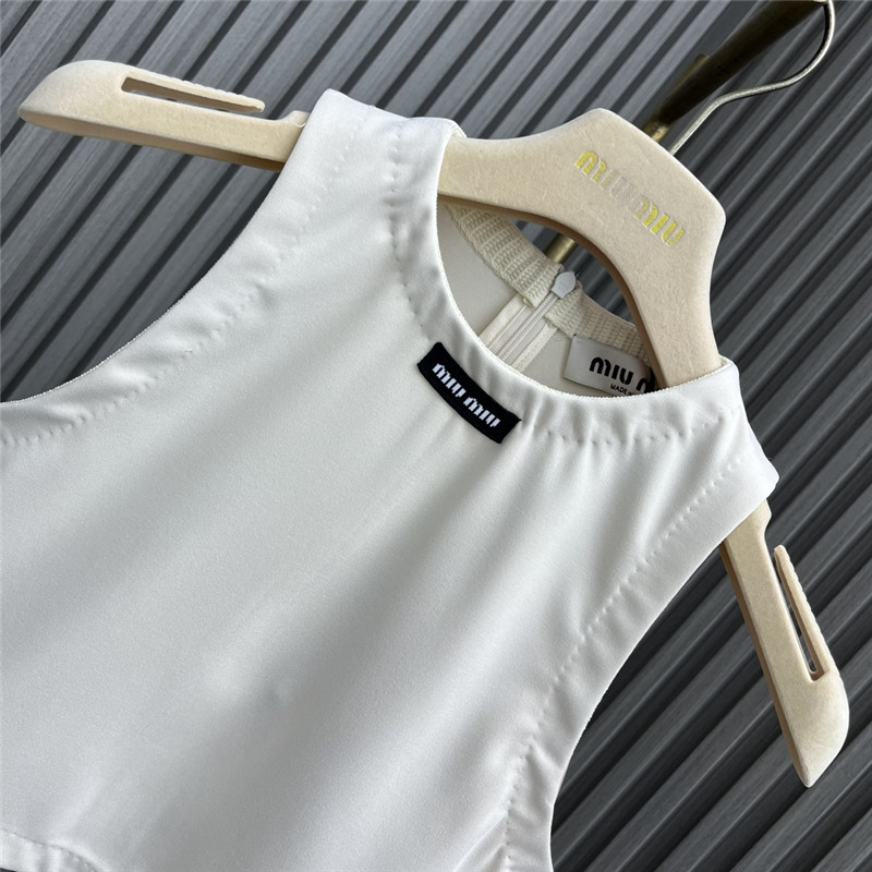 M1um1u fashionable slim fit short vest replica clothes