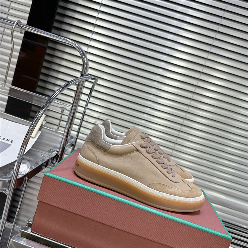 L0r0 P1ana tennis walk sneakers
