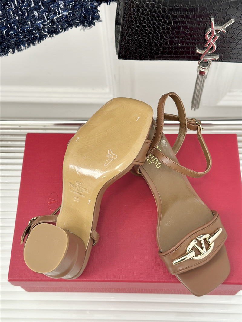 va1e*ntin0 thick heel sandals ma1s0n Marg*e1a replica shoes