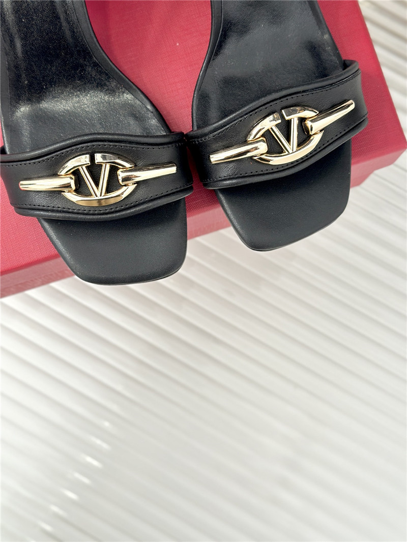 va1e*ntin0 thick heel sandals ma1s0n Marg*e1a replica shoes