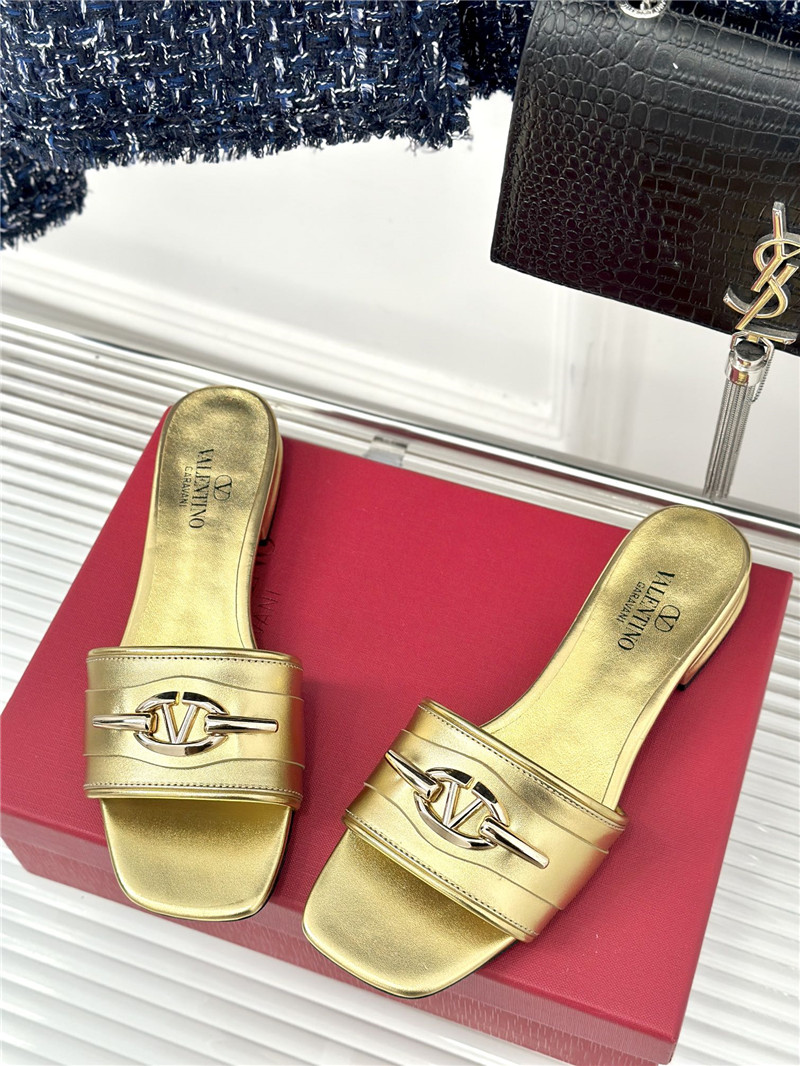 va1e*ntin0 thick heel sandals ma1s0n Marg*e1a replica shoes