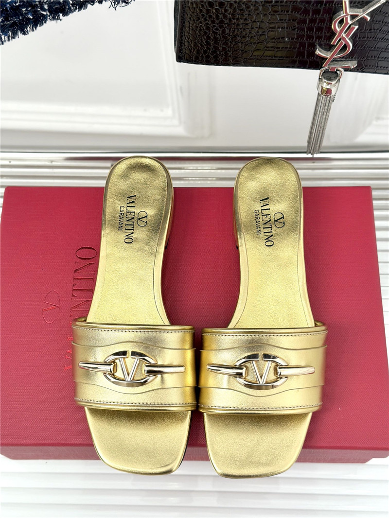 va1e*ntin0 thick heel sandals ma1s0n Marg*e1a replica shoes