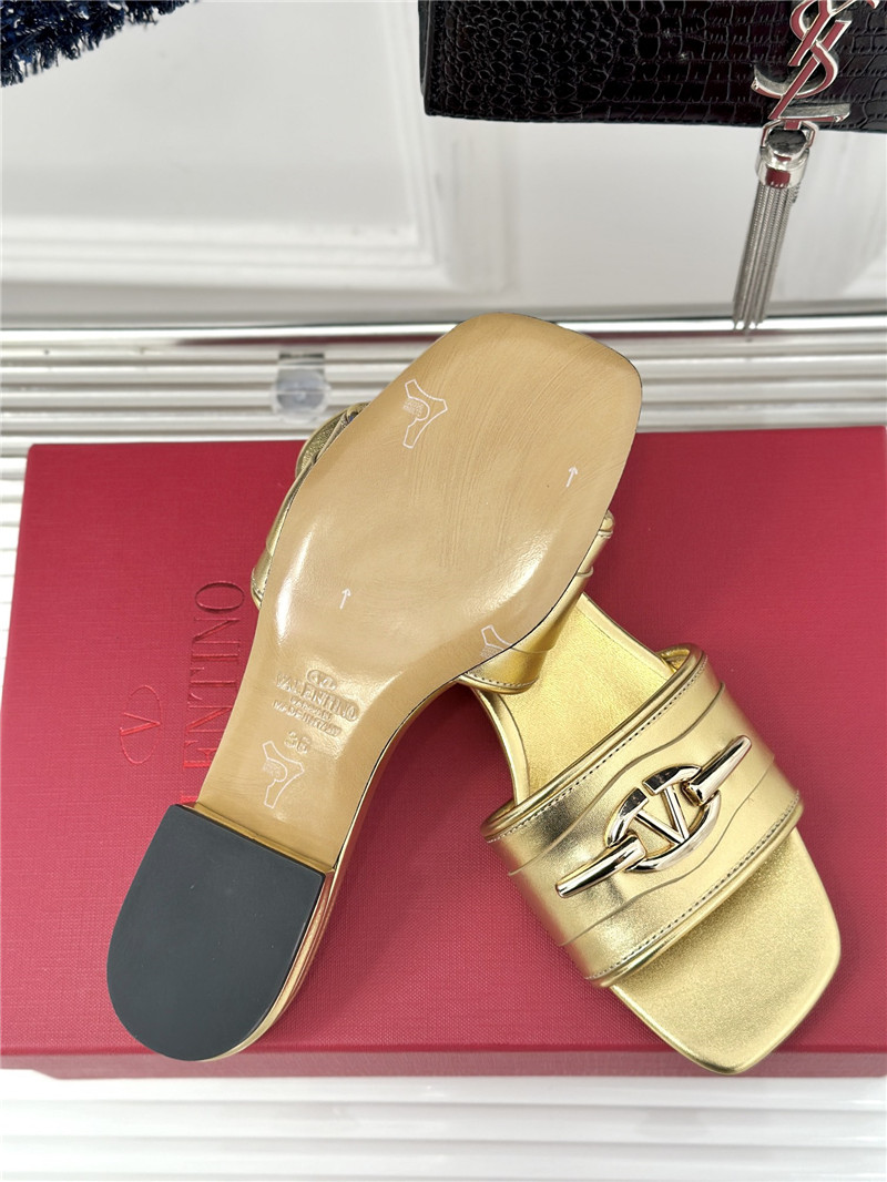 va1e*ntin0 thick heel sandals ma1s0n Marg*e1a replica shoes