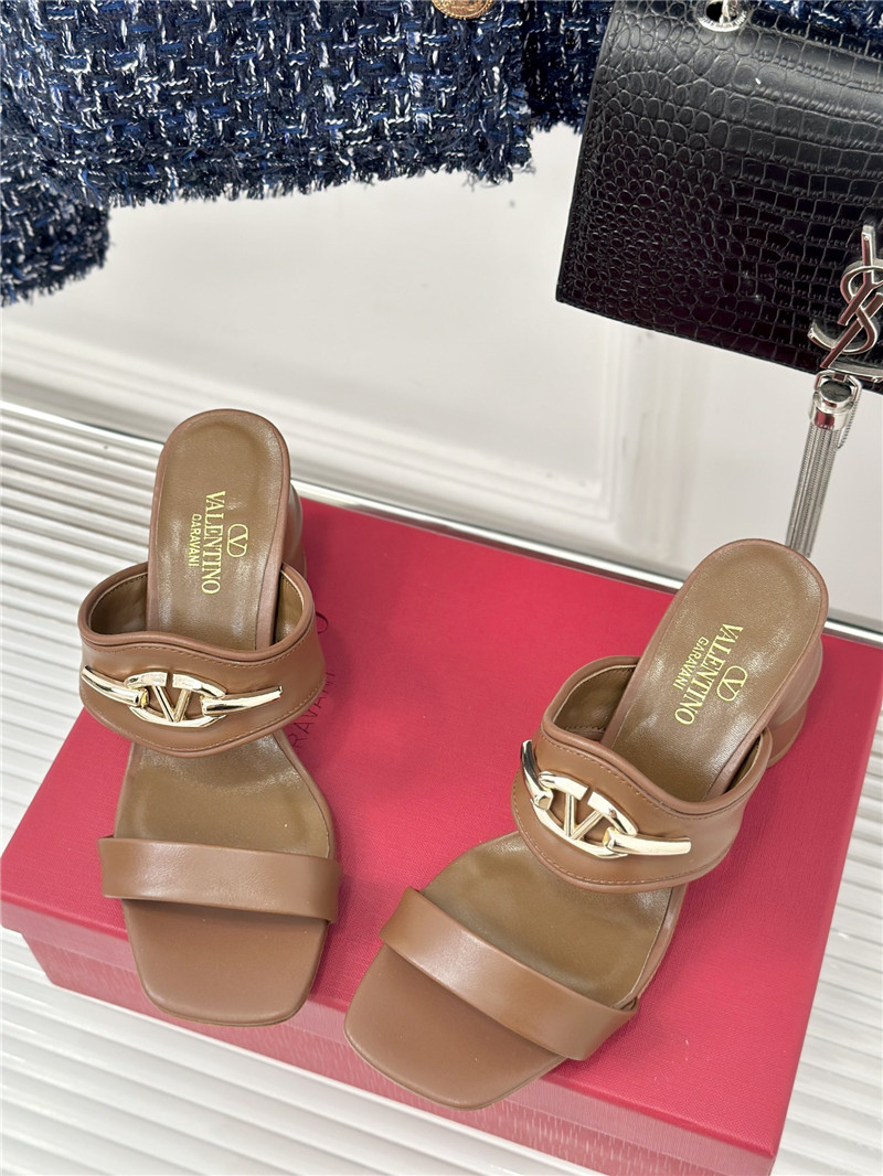 va1e*ntin0 thick heel sandals ma1s0n Marg*e1a replica shoes