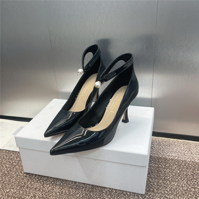 D10r pearl hoop strap women’s shoes best replica shoes website