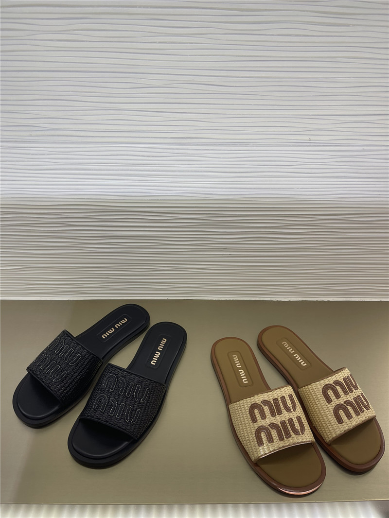m1um1u raffia woven slippers Marg*e1a replica shoes