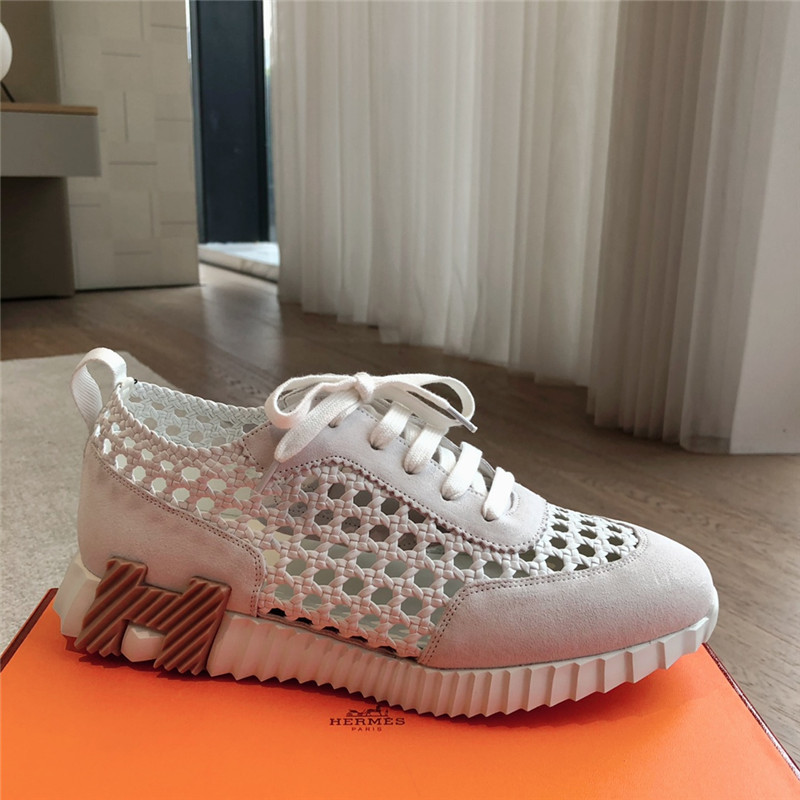 H**me5 bouncing sneakers for women