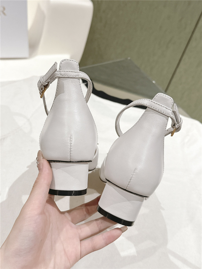 D10r electric embroidery high heels replica designer shoes