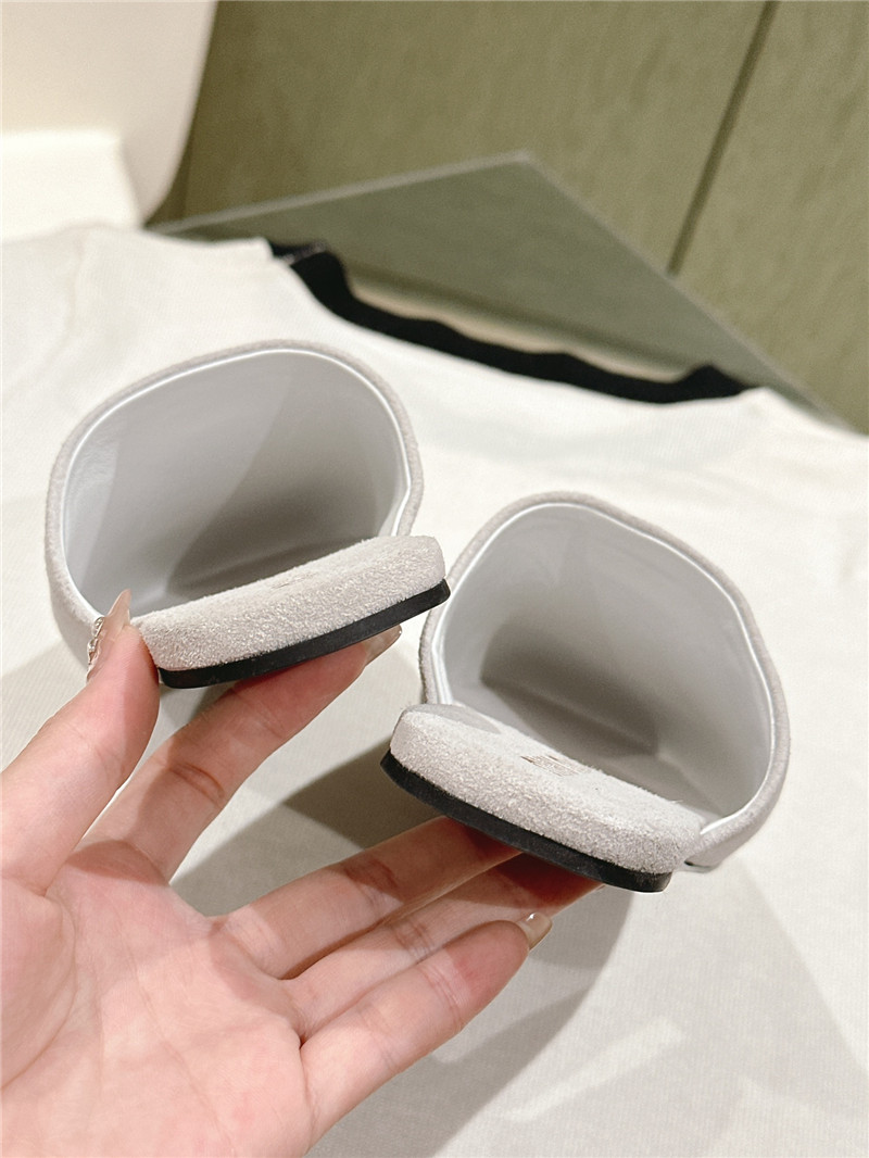 M1um1u small round toe mules slippers replica shoes