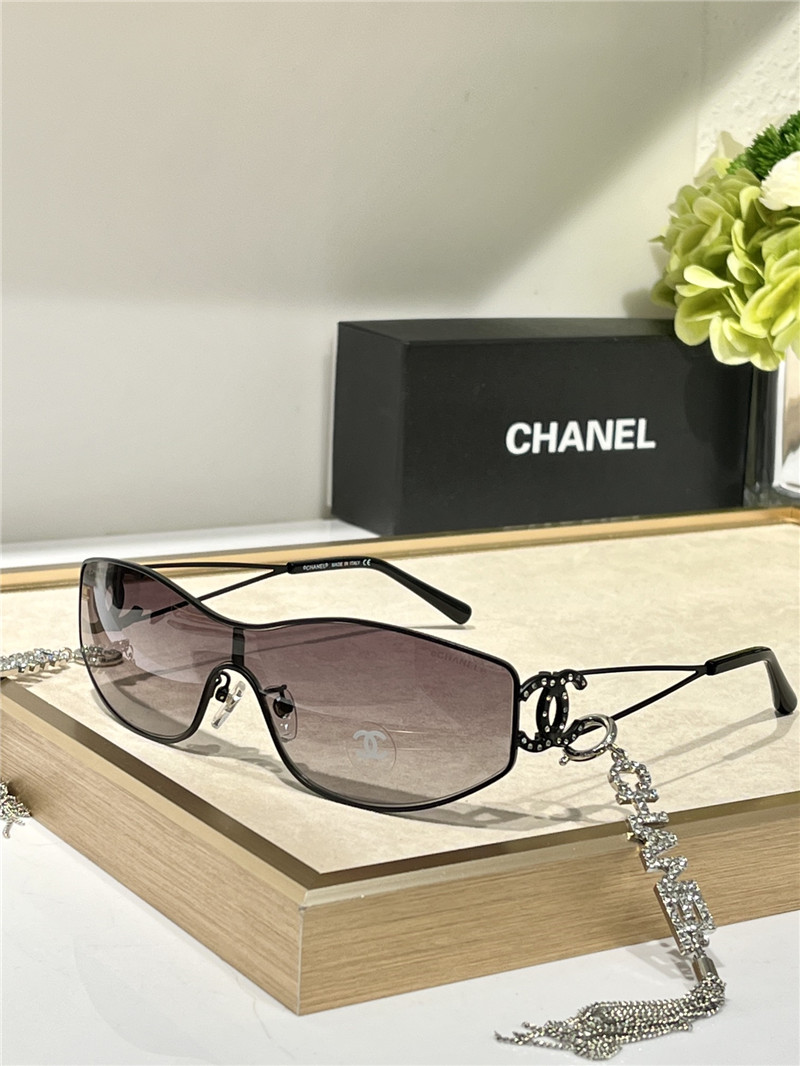 Ch**el medieval style protective glasses