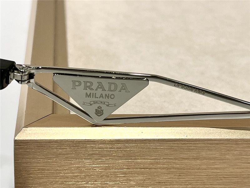 Pra*a small round frame plain frame glasses