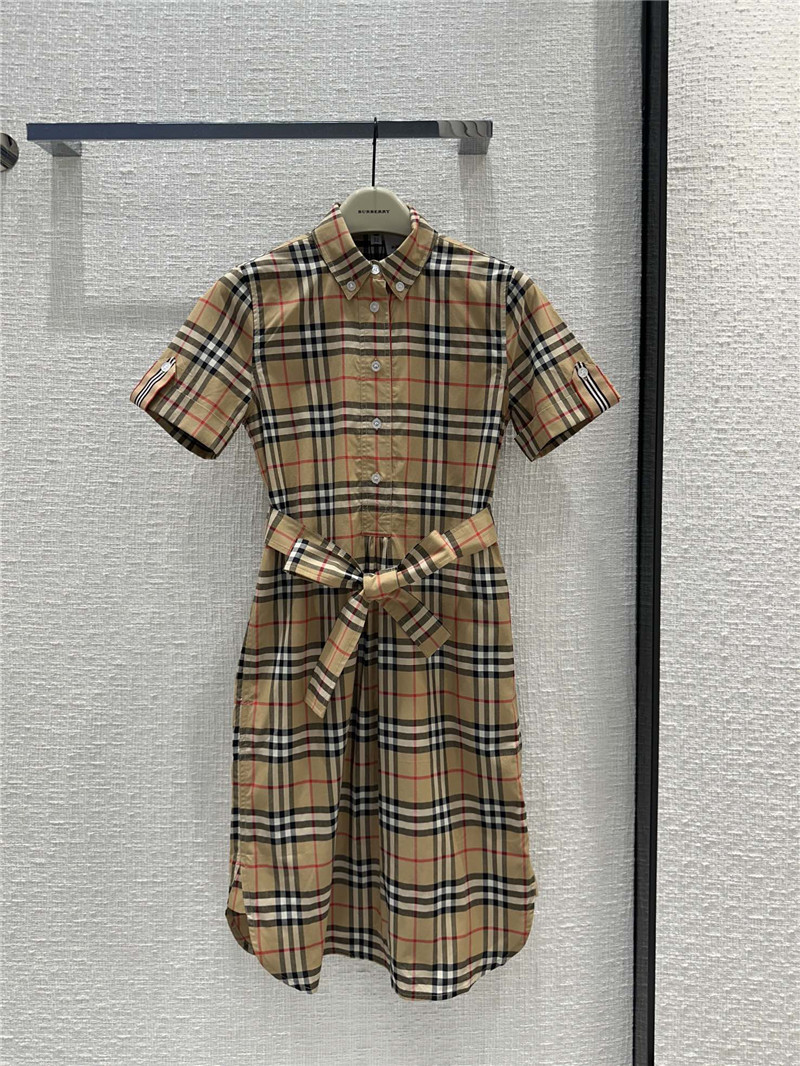 Bv*b*rry plaid short-sleeved shirt dress