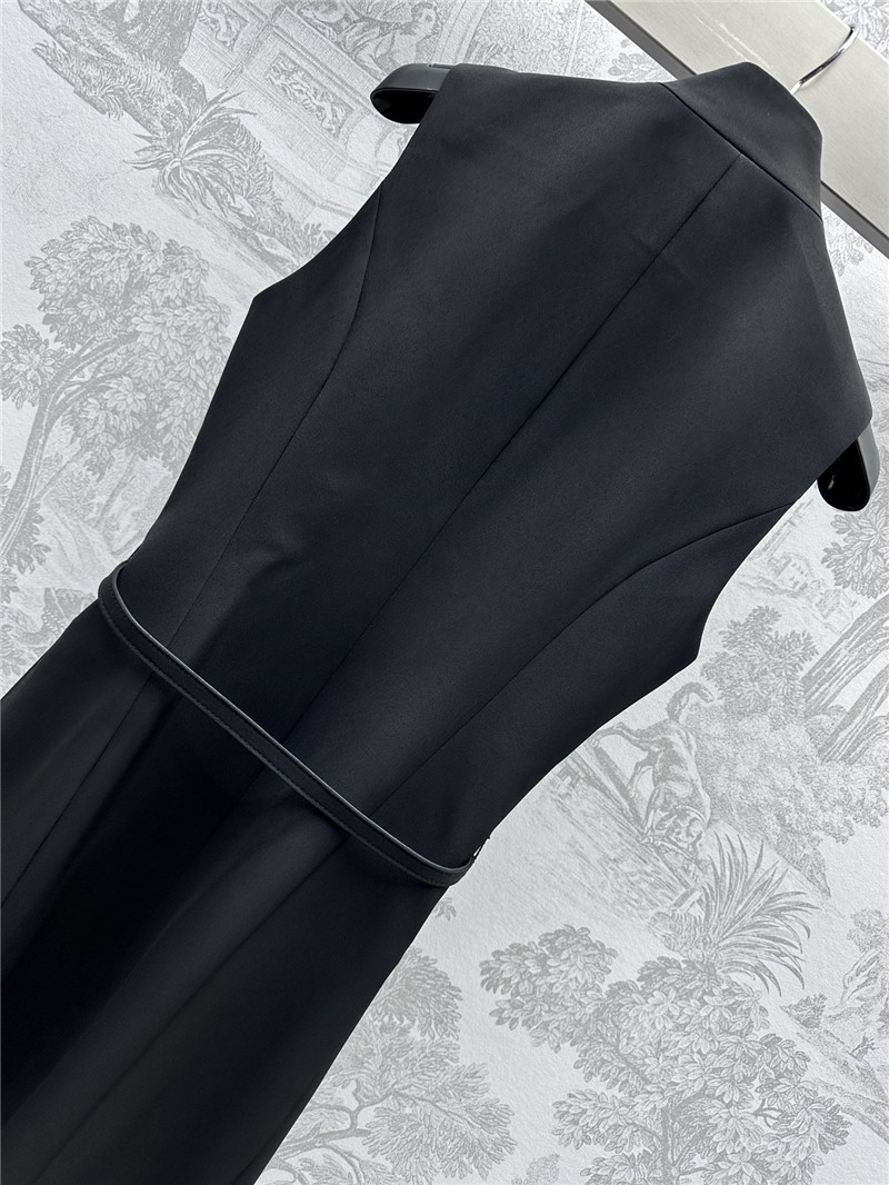 D10r brooch belt vest dress replica clothing sites