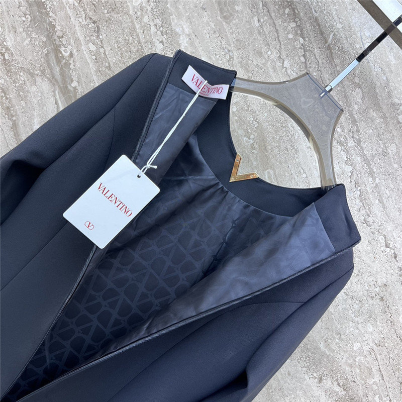 Va1e*ntin0 round neck long sleeve dress replica d&g clothing