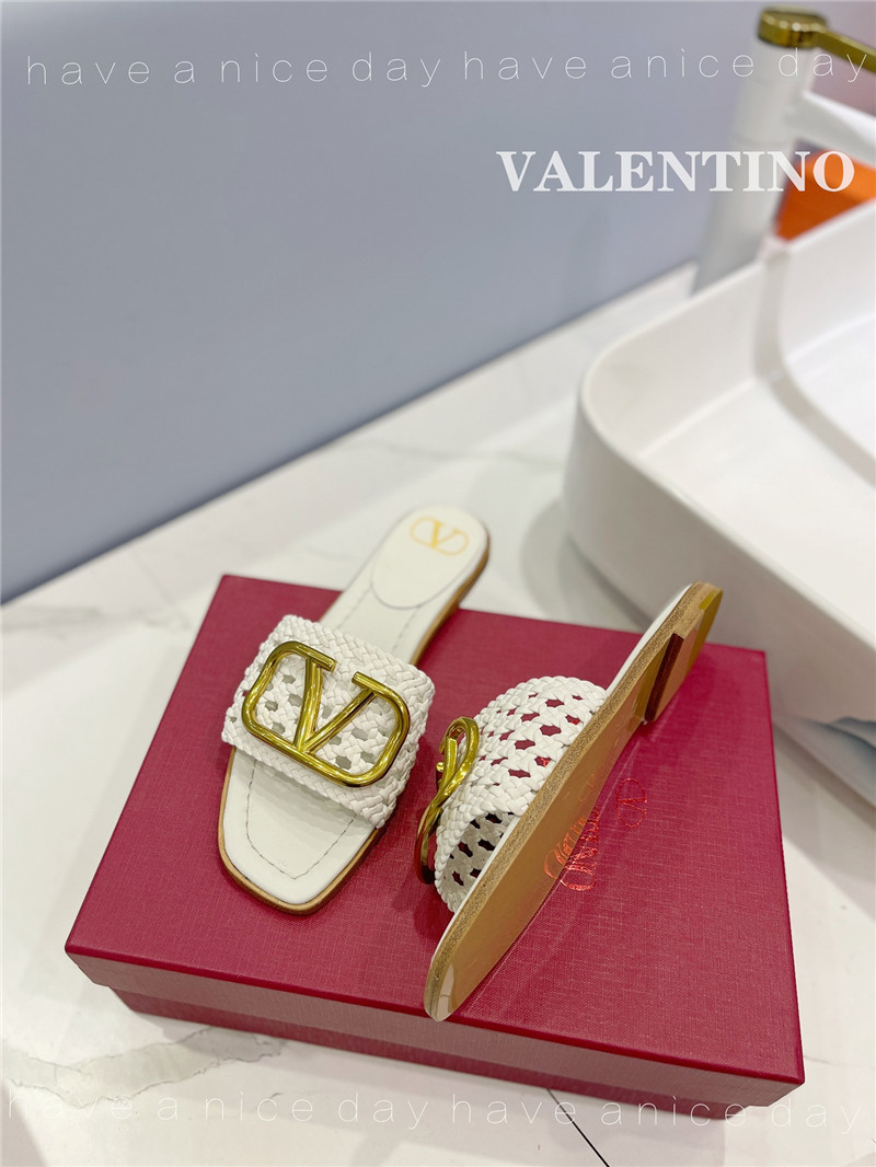 va1e*ntin0 new season slippers Marg*e1a replica shoes