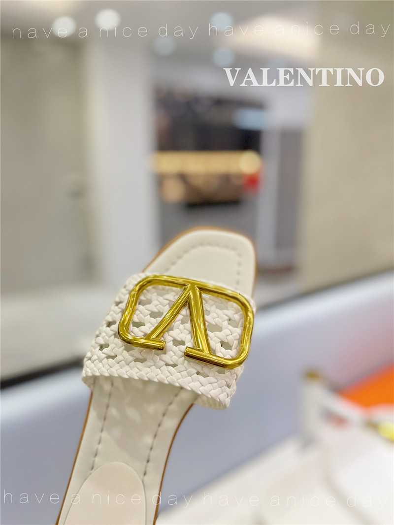 va1e*ntin0 new season slippers Marg*e1a replica shoes