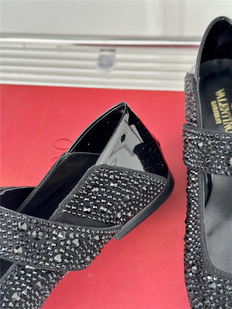 Va1e*ntin0 metal v buckle mary jane shoes replica designer shoes