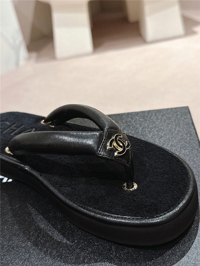 ch**el flip flops ma1s0n Marg*e1a replica shoes