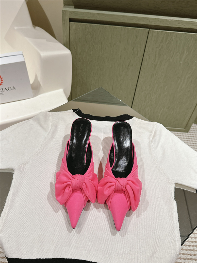 ba1en*iaga new silk cloth shoes Marg*e1a replica shoes