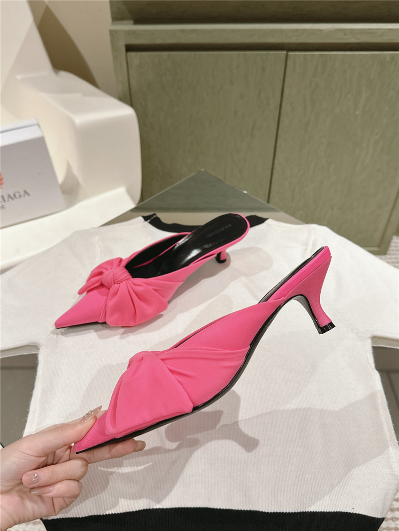 ba1en*iaga new silk cloth shoes Marg*e1a replica shoes