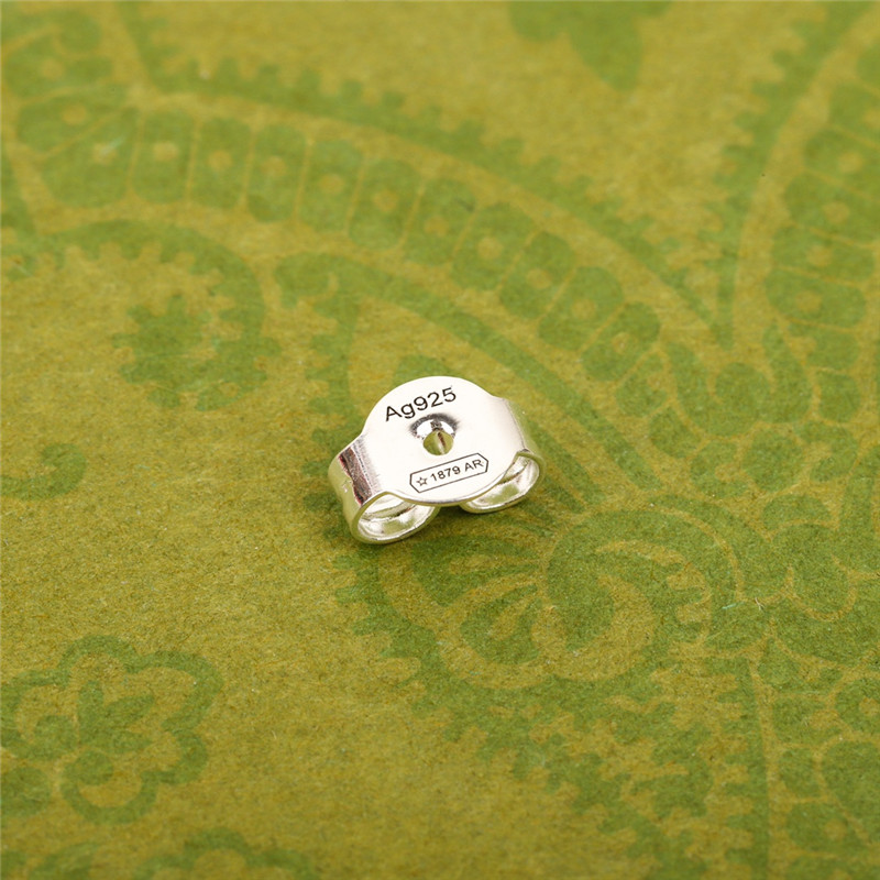 Gvc*1 carved earrings