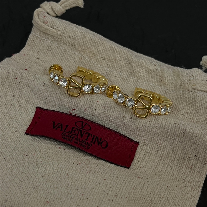 Va1e*ntin0 new earrings
