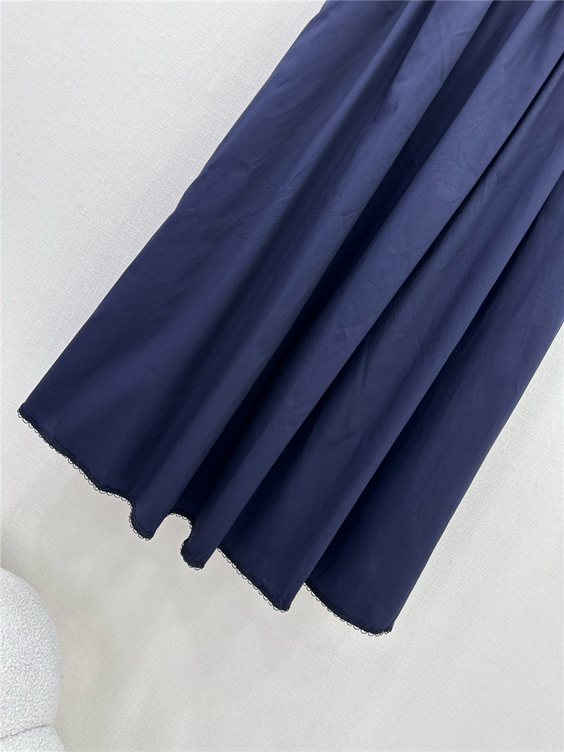 Va1e*ntin0 high waist slimming long skirt replica clothing sites