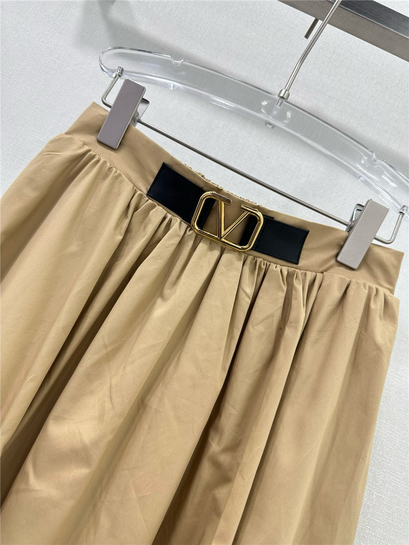 Va1e*ntin0 high waist slimming long skirt replica clothing sites