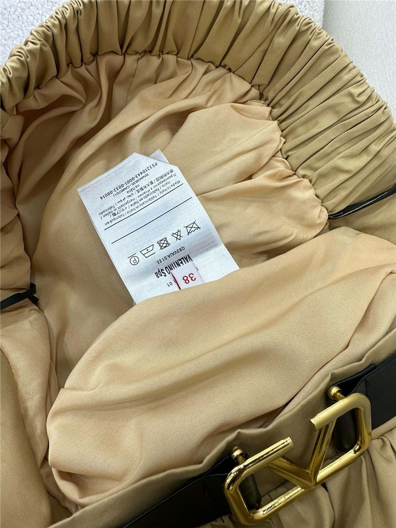 Va1e*ntin0 high waist slimming long skirt replica clothing sites