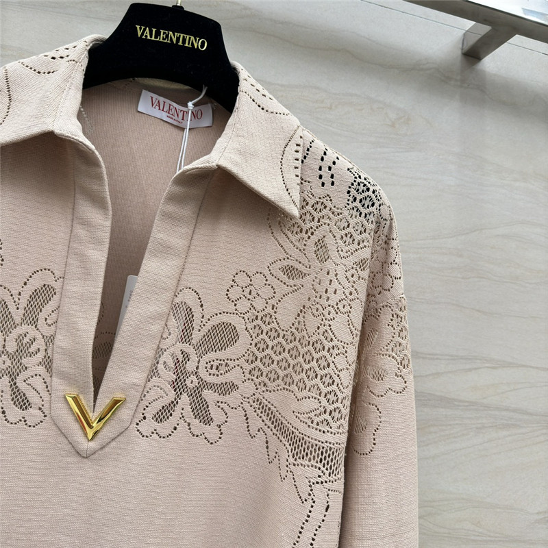 Va1e*ntin0 lace v button top replica clothing sites