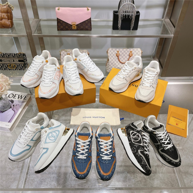 l0vis Vvtt0n lv run away sneakers in light blue